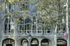 Barcellona - Casa Batllo Gaudi 1.jpg