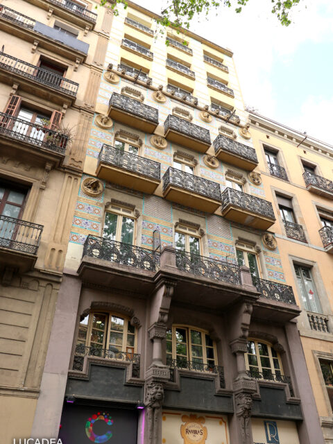 Dei bei palazzi sulla Rambla di Barcellona