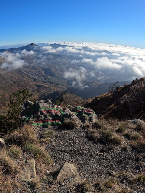 La spettacolare vista dalla cima del Monte Zatta