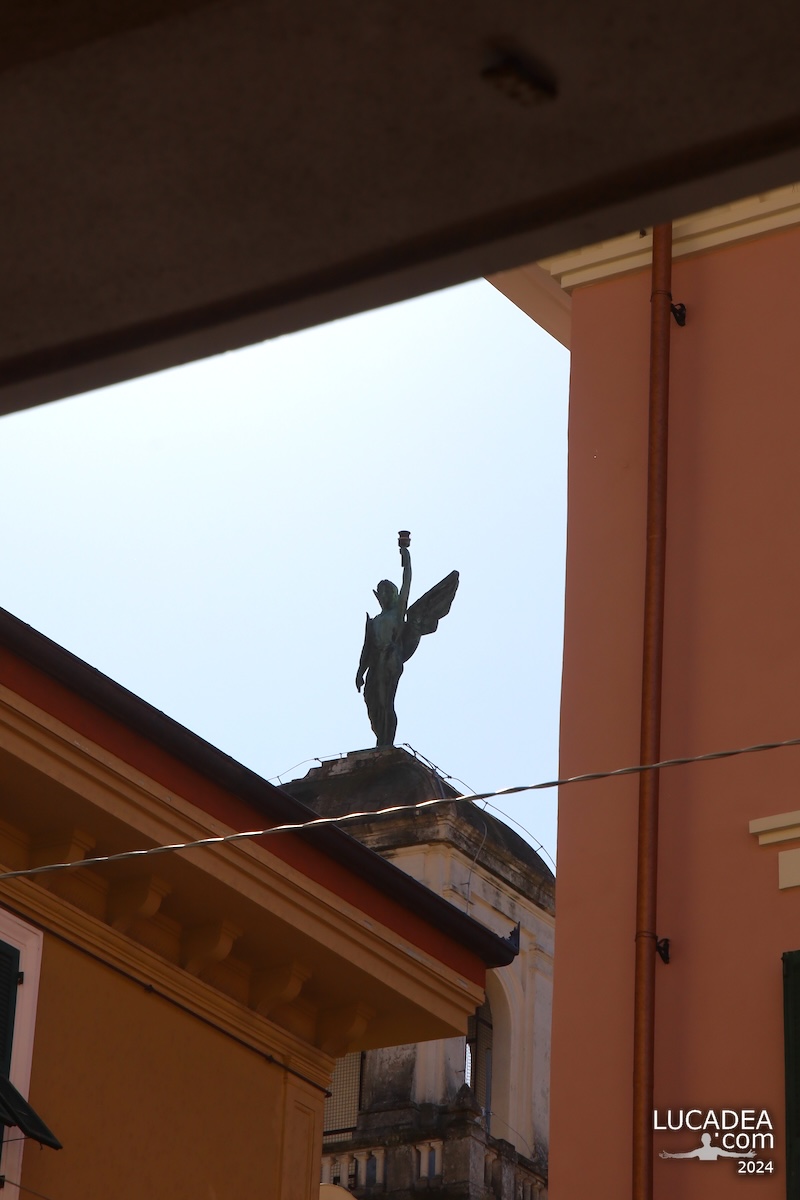 La statua della Libertà di Sestri Levante