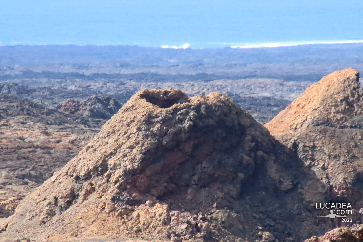 I tanti vulcani del parco Timanfaya ad Arrecife