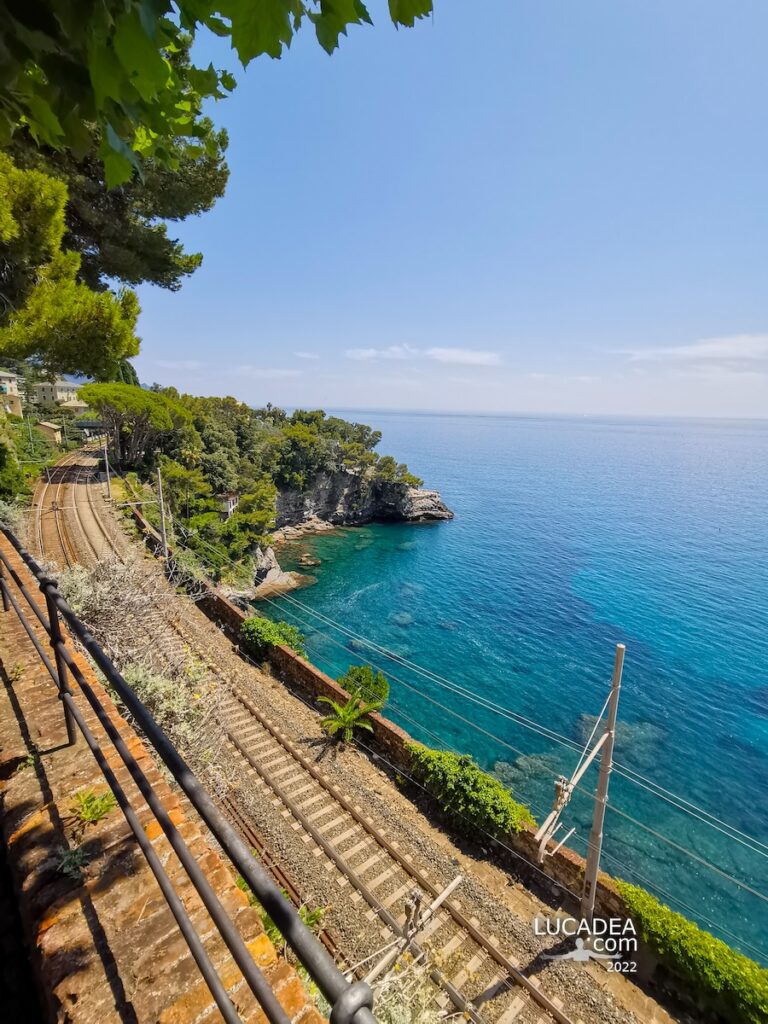 La costa di Pieve Ligure tra gli scali Demola e Chiappa