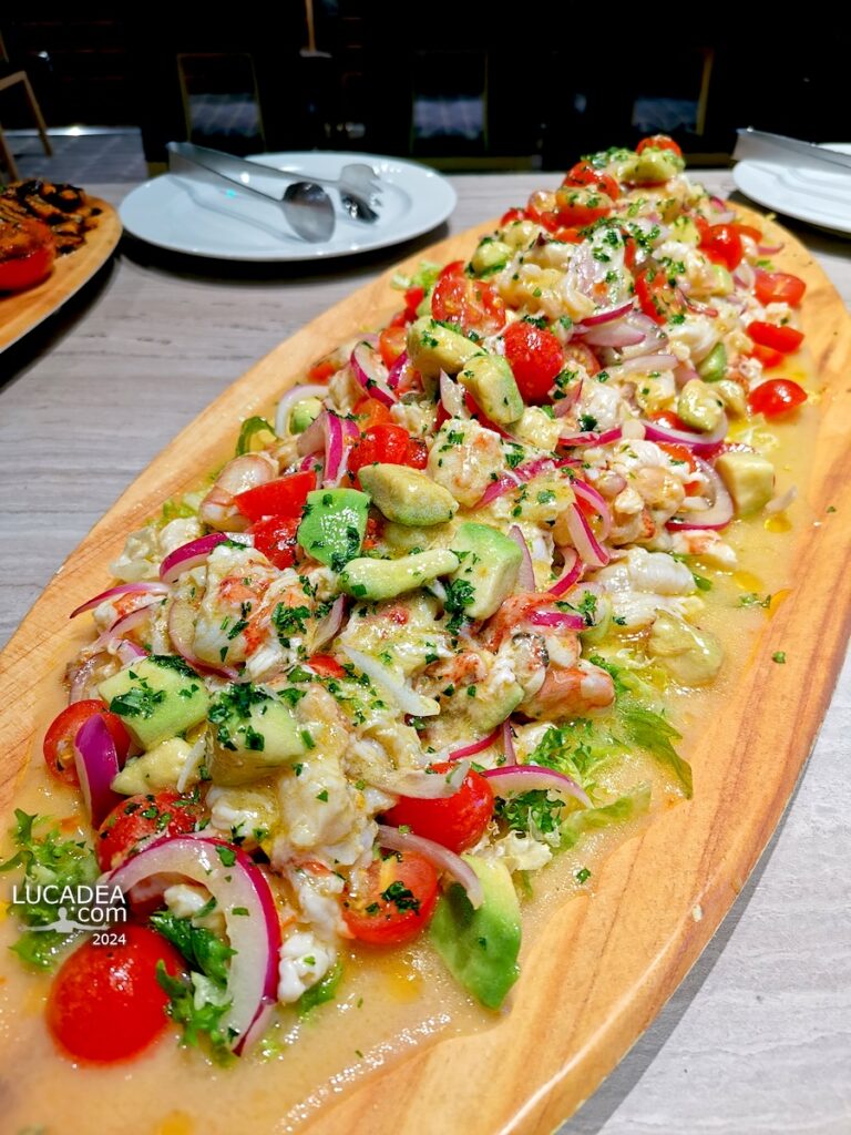 Un gustoso ceviche di aragosta con avocado, la ricetta