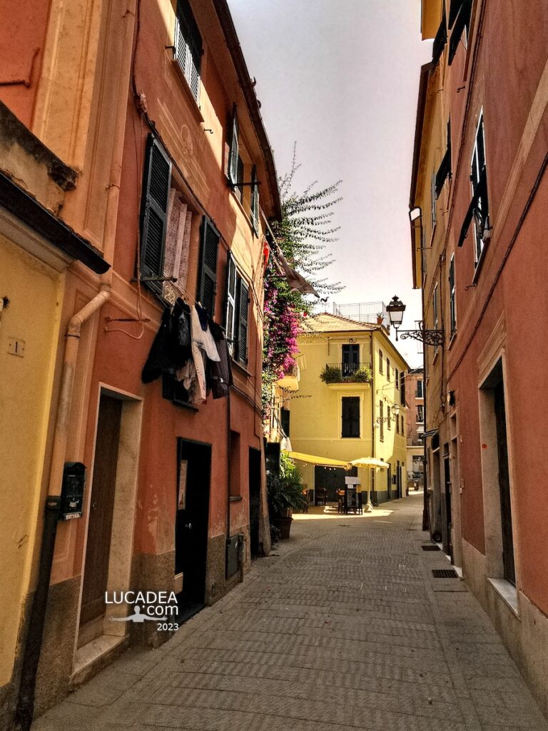 Vico Macelli nel centro storico di Sestri Levante