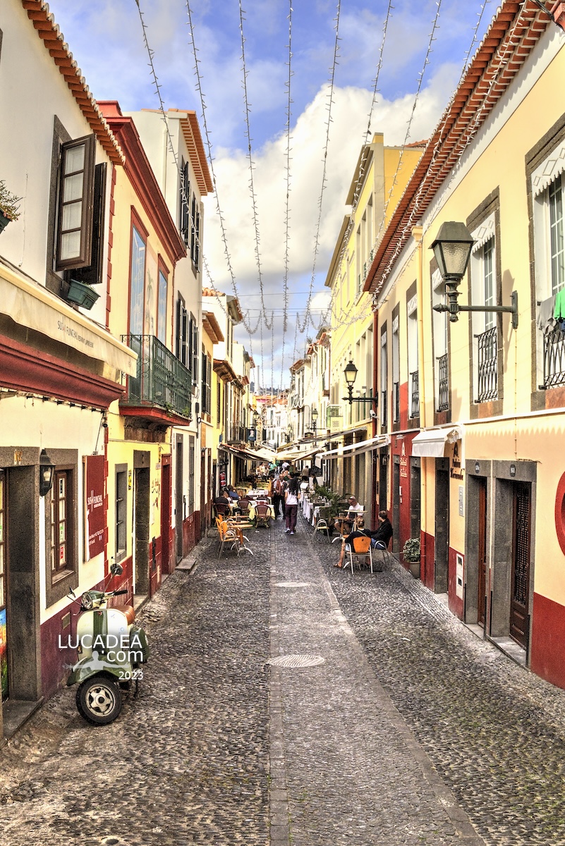 La Rua de Santa Maria a Funchal nell'isola di Madeira