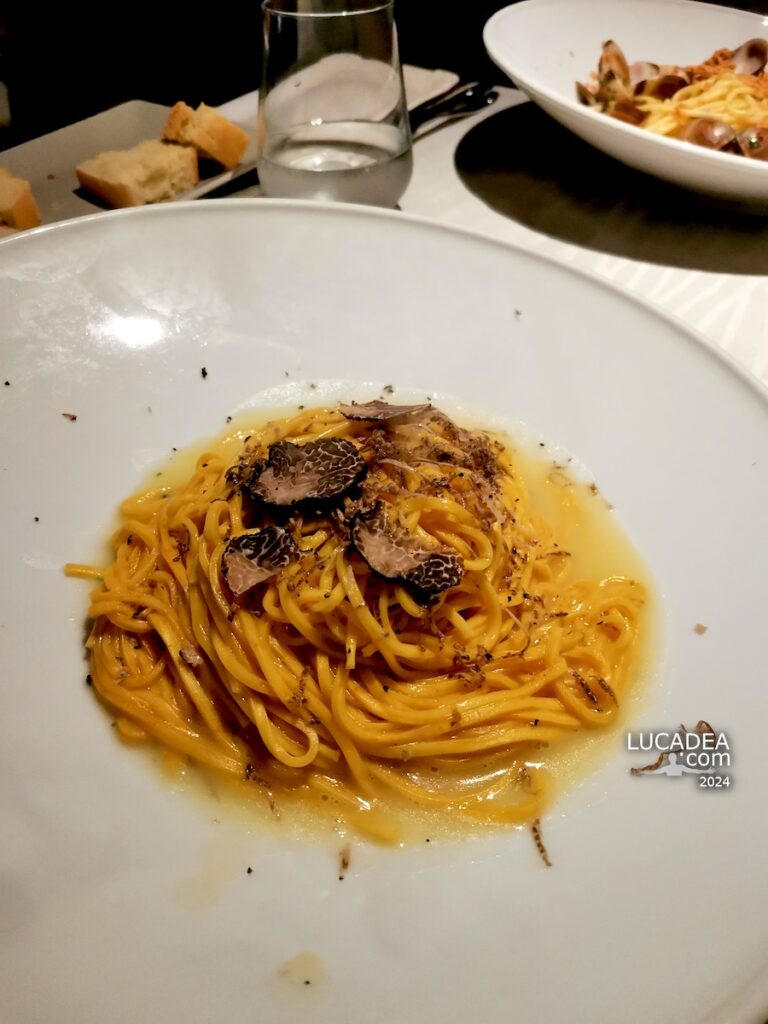 Dei tagliolini fresci al tartufo gustati a Genova