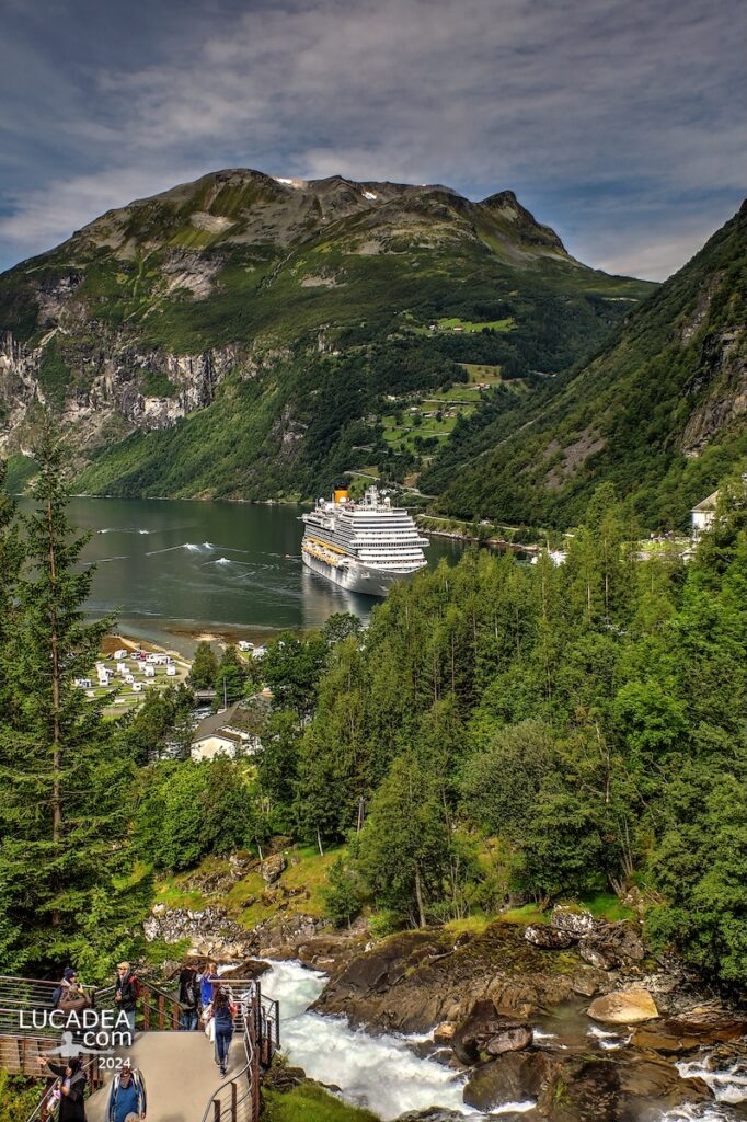 La Costa Diadema a Geiranger in Norvegia