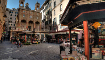 piazza Banchi a Genova