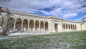 Il porticato Brignardello sul sagrato della Basilica di Santo Stefano a Lavagna