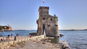 Il Castello sul mare a difesa e simbolo di Rapallo