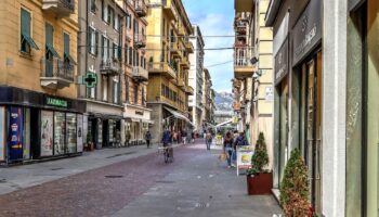 La vista del centrale Corso Cavour alla Spezia