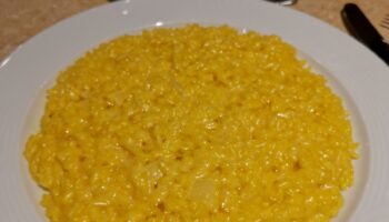 Il risotto allo zafferano o alla milanese, la ricetta