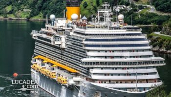 La Costa Diadema nel fiordo di Geiranger