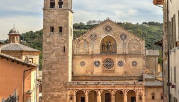 Il magnifico Duomo di Spoleto ed il suo sagrato