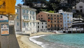 La Baia del Silenzio di Sestri Levante ad aprile